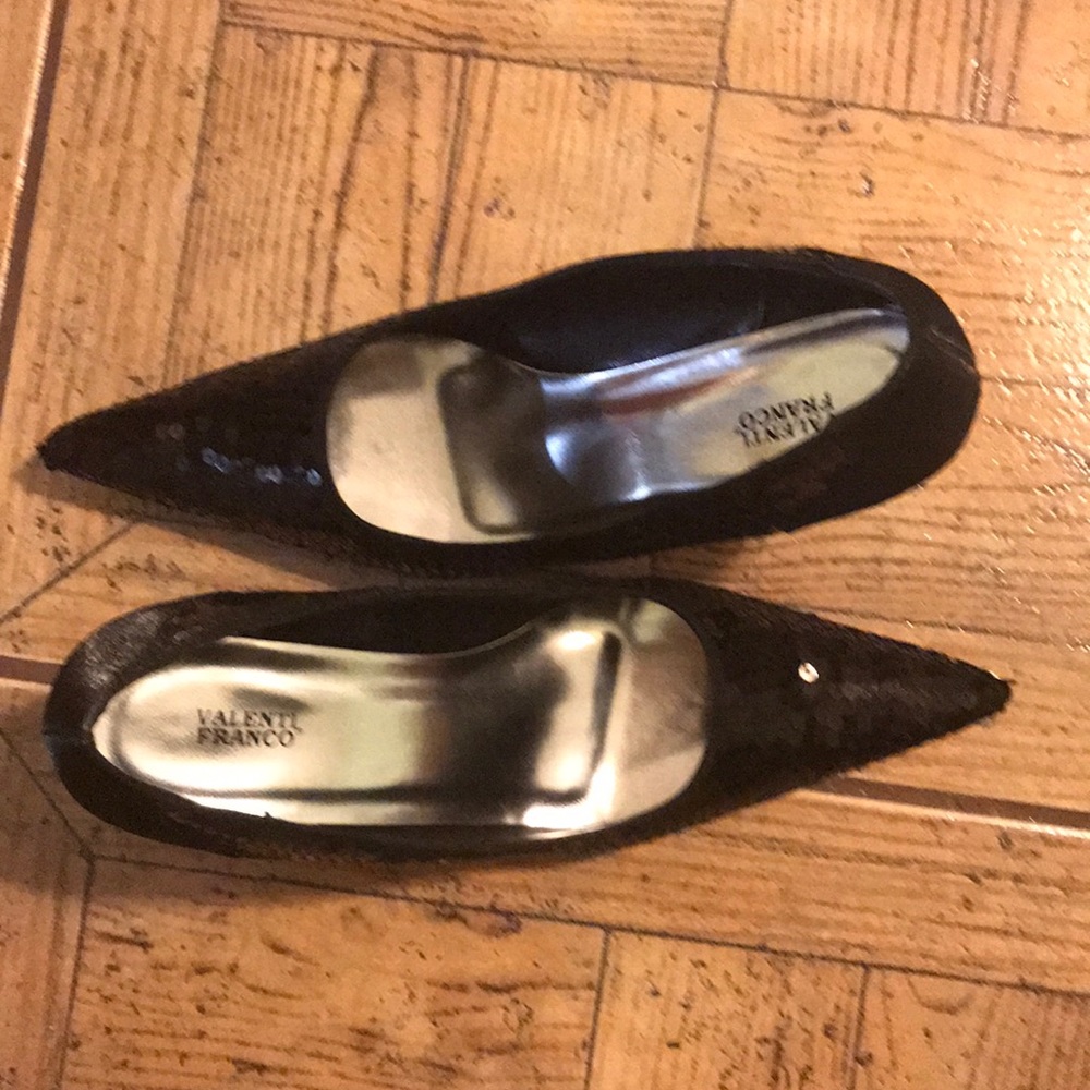 Heels - Picture 3 of 3